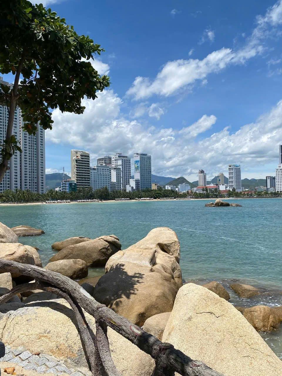 HON CHONG - A MAGNIFICENT MASTERPIECE IN THE HEART OF NHA TRANG Nestled away - 2