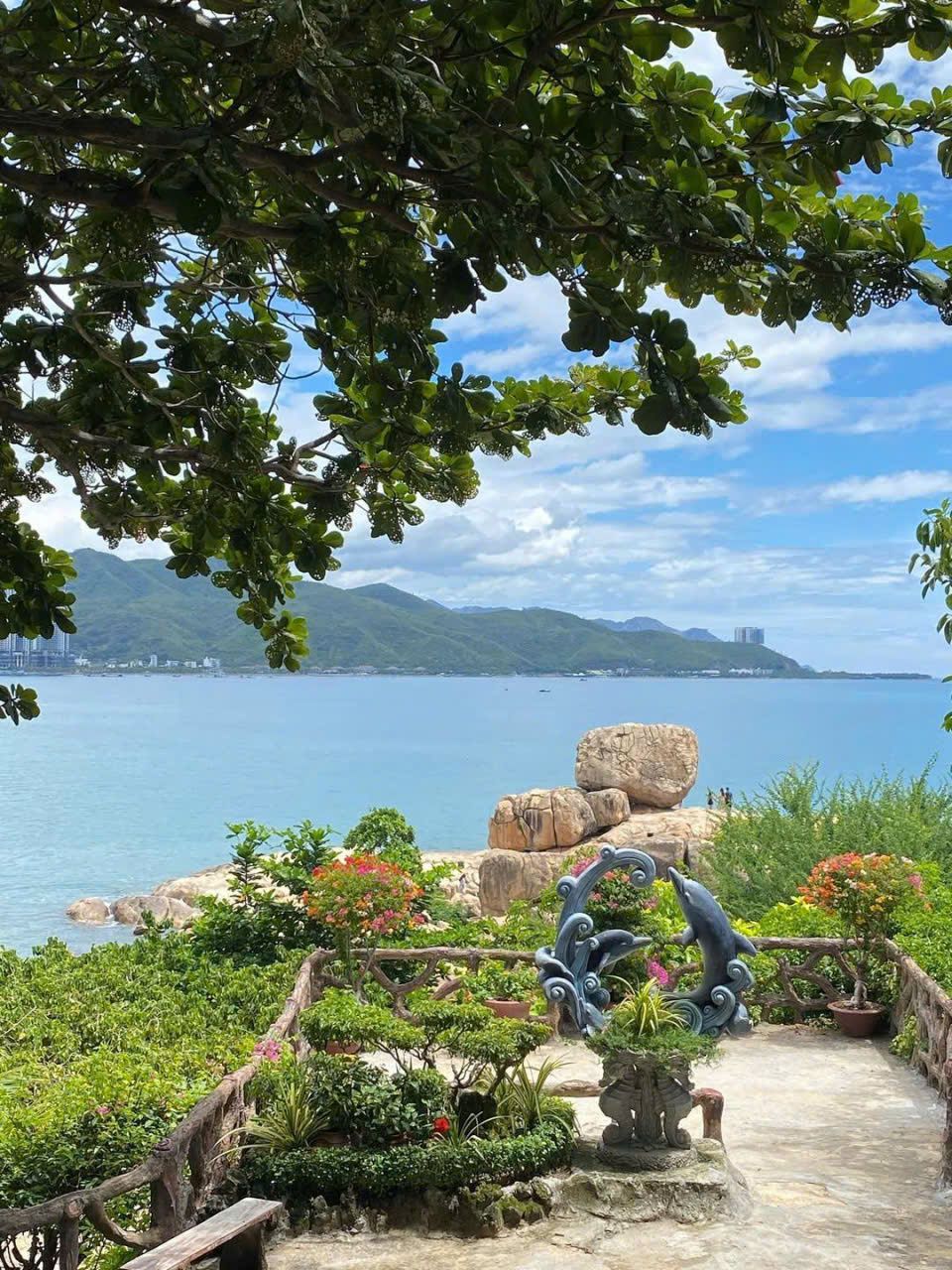 HON CHONG - A MAGNIFICENT MASTERPIECE IN THE HEART OF NHA TRANG Nestled away - 4