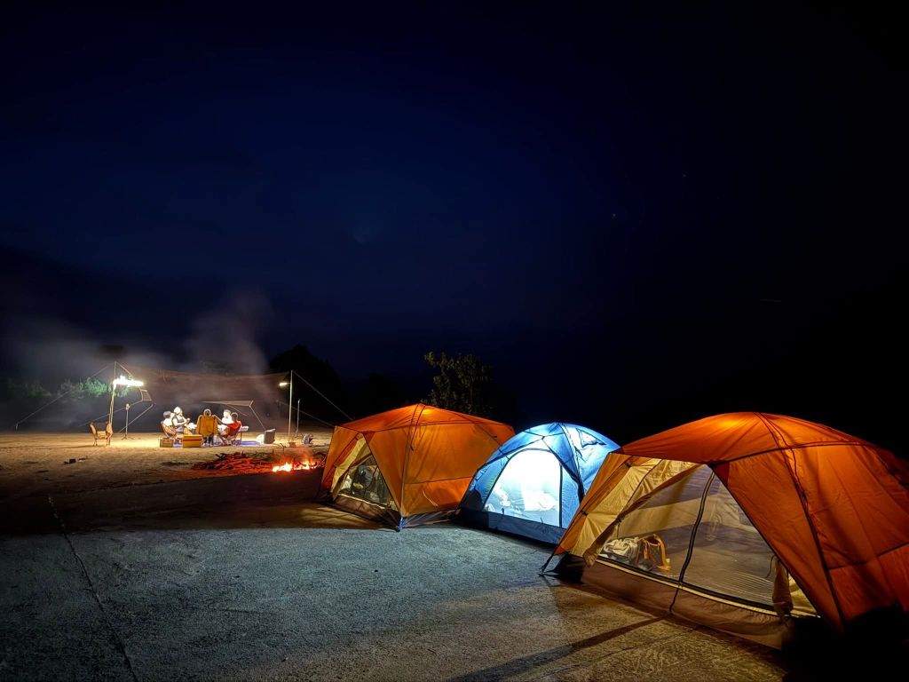 A corner of Da Nang that is still satisfying without the noise… Sitting by the shore. - 3