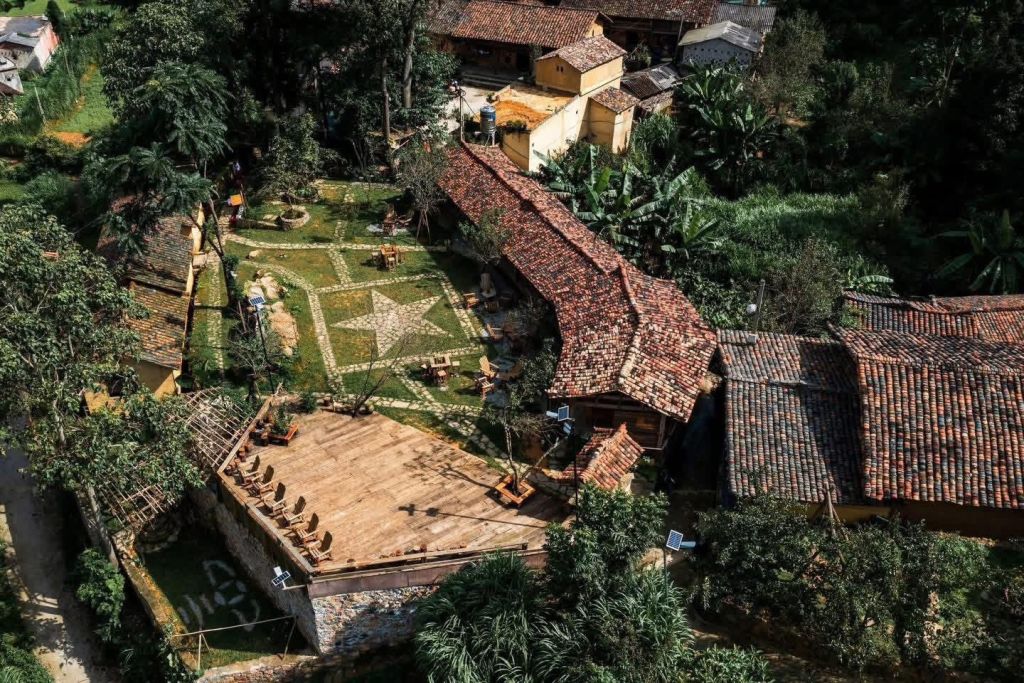 The Thên Pả - a place that serves as a tranquil retreat beneath the cotton trees. - 2