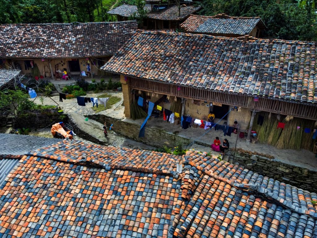 The Thên Pả - a place that serves as a tranquil retreat beneath the cotton trees. - 3