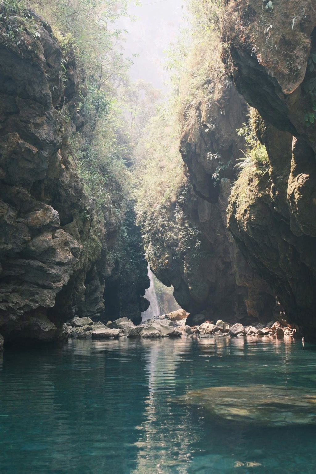 Nậm Lang Waterfall: The shining green gem amidst the mountains of Tuyên Quang. - 2