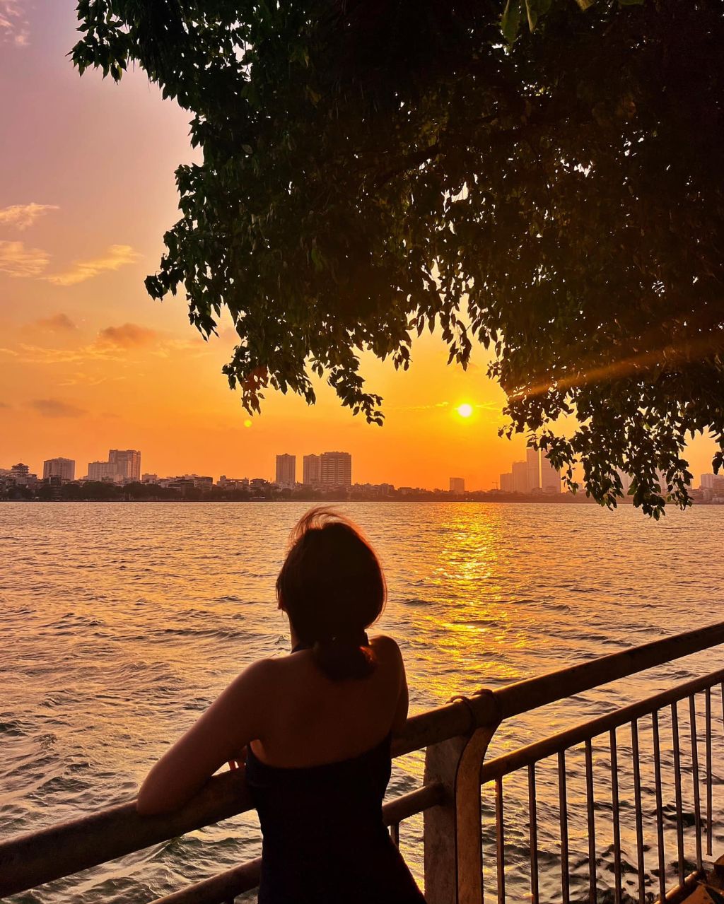 West Lake this season: a sunset viewing spot gaining renewed interest. - 3