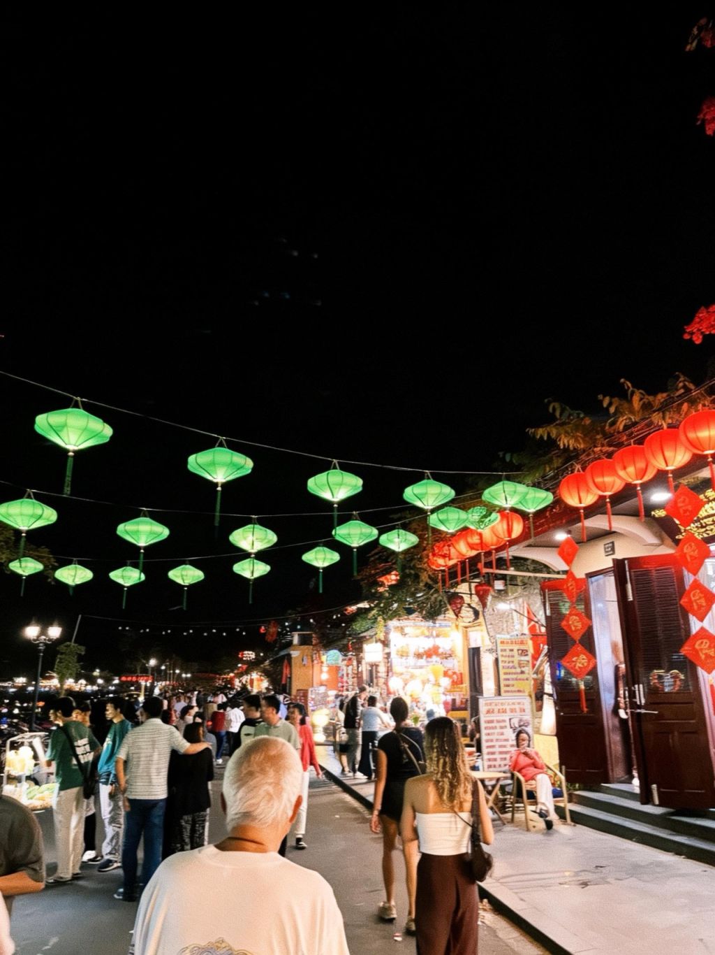 Discover Hoi An – where time seems to slow down.