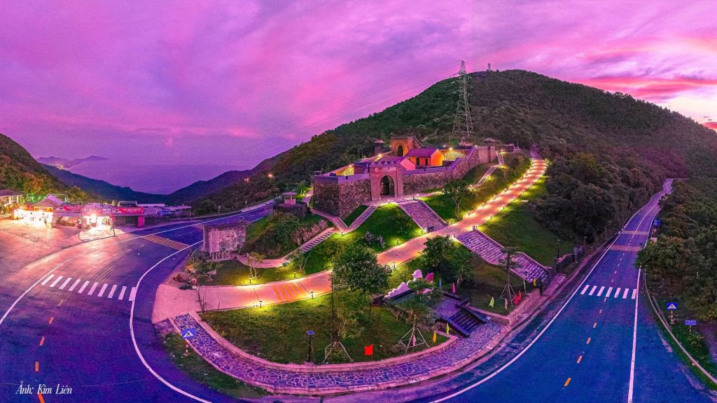 LOVE EACH OTHER NO MATTER WHAT So let's move our group over to De. - 2