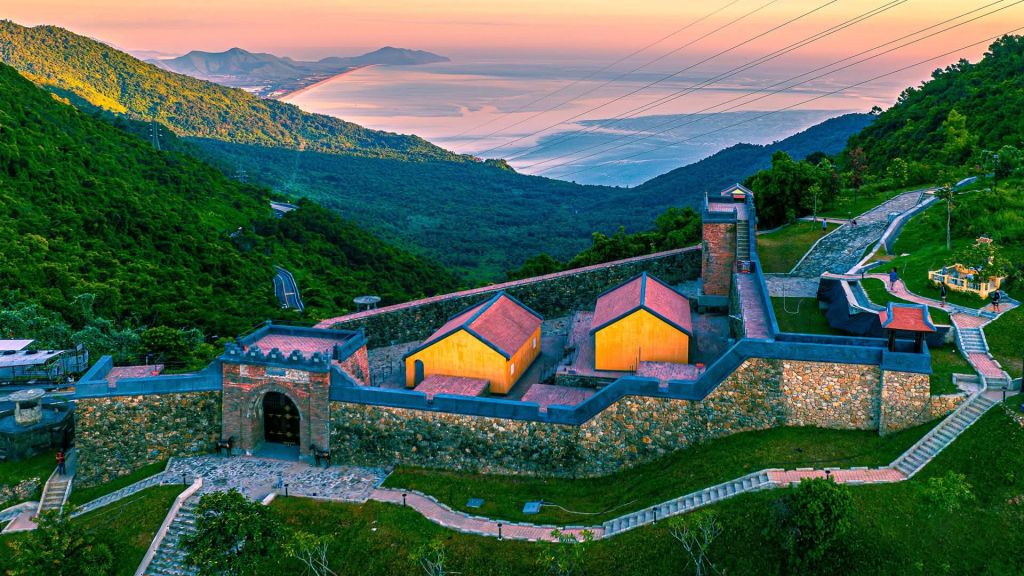 LOVE EACH OTHER NO MATTER WHAT So let's move our group over to De. - 3