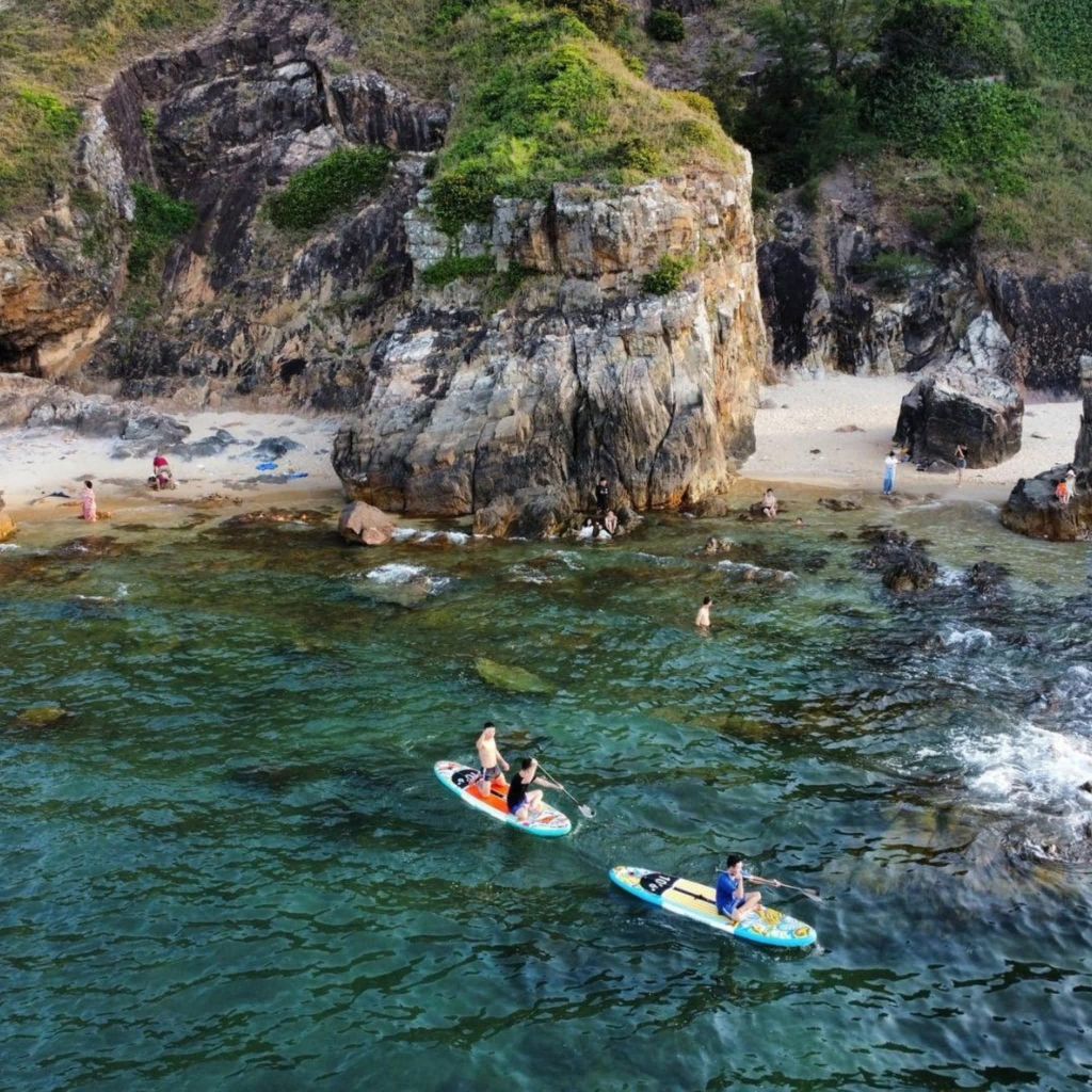 JUMPING STONE BEACH – THE UNIQUE BEAUTY OF QUANG BINH BEACH This beach... - 2