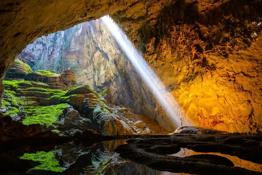 A place in Vietnam that you can't just go to if you have money. - 1