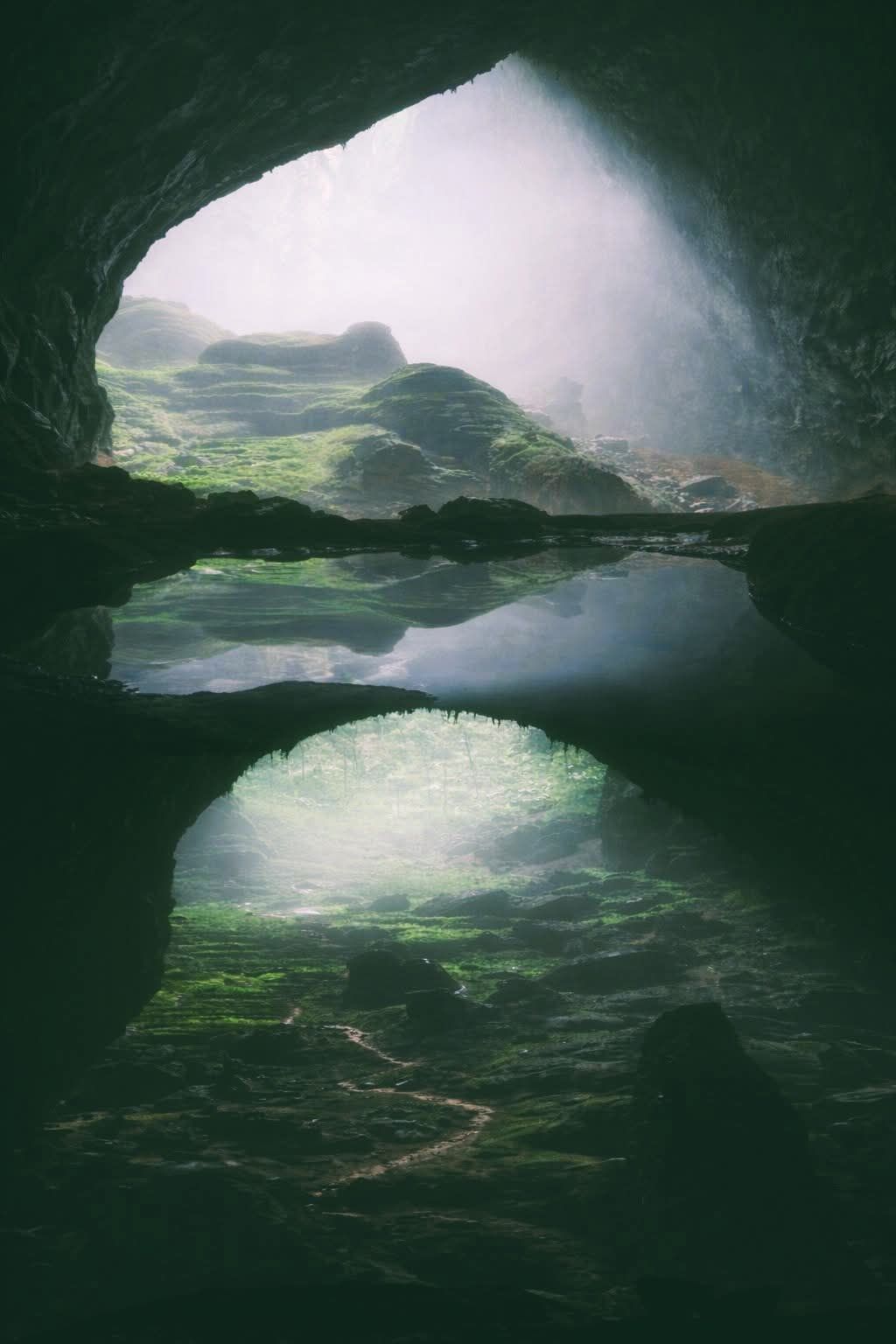 A place in Vietnam that you can't just go to if you have money. - ảnh 8