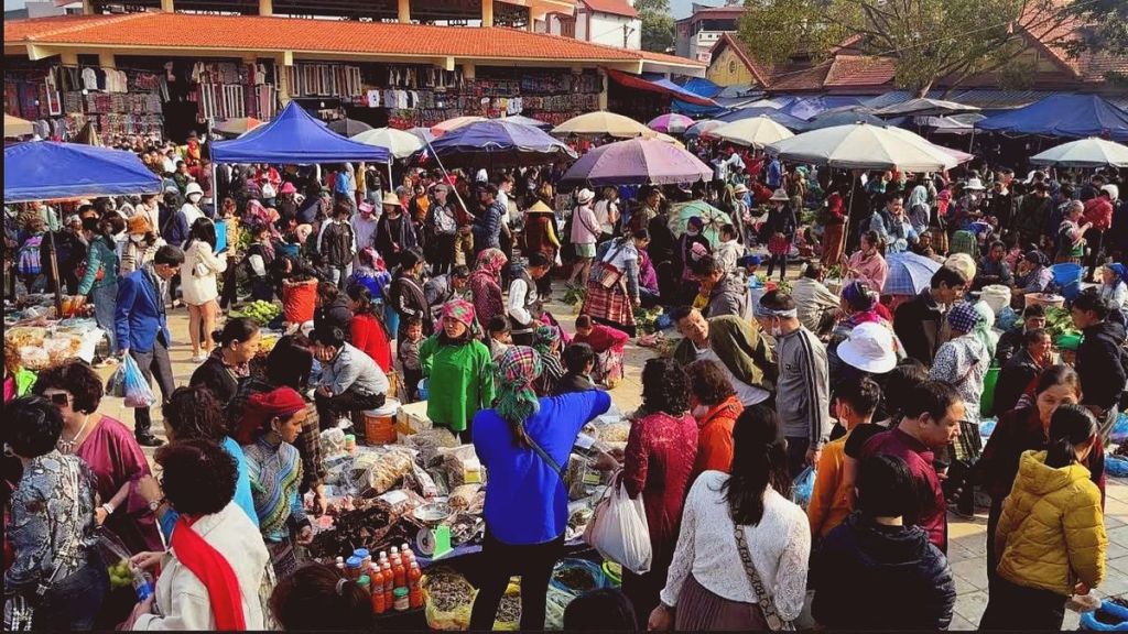 Highland Market in Ha Giang – A Cultural Experience of Interest - 4