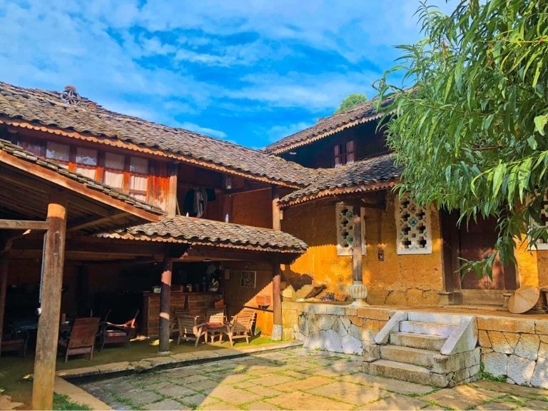 Accommodation services in Ha Giang have become more diverse recently. - 2