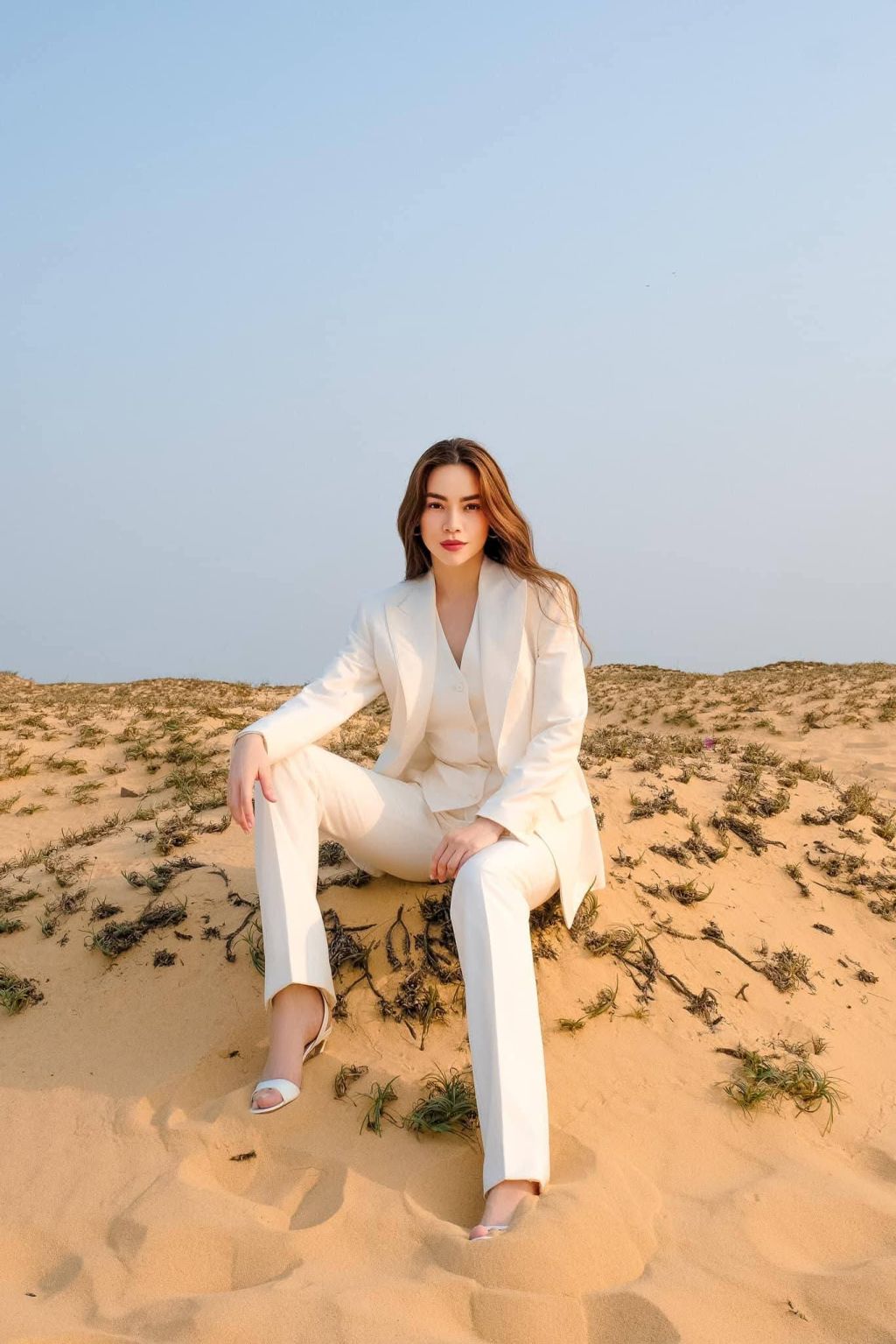 QUANG PHU SAND DUNES – THE PRISTINE BEAUTY OF THE SEA AND TIME - ảnh 10