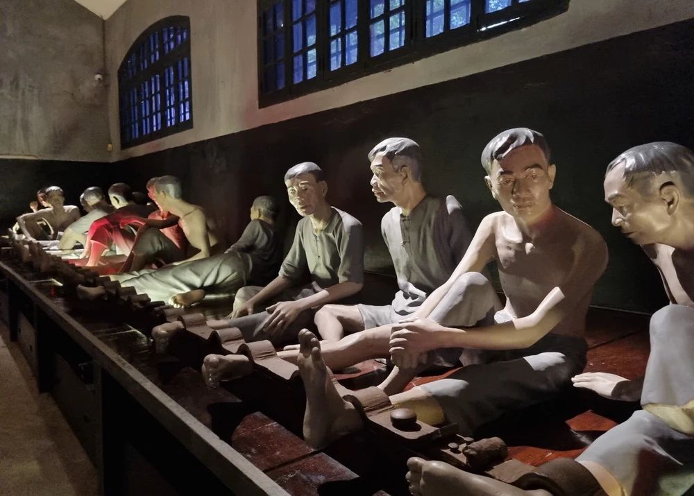 Prison de Hoa Lo – Un espace historique au cœur de Hanoï - ảnh 4