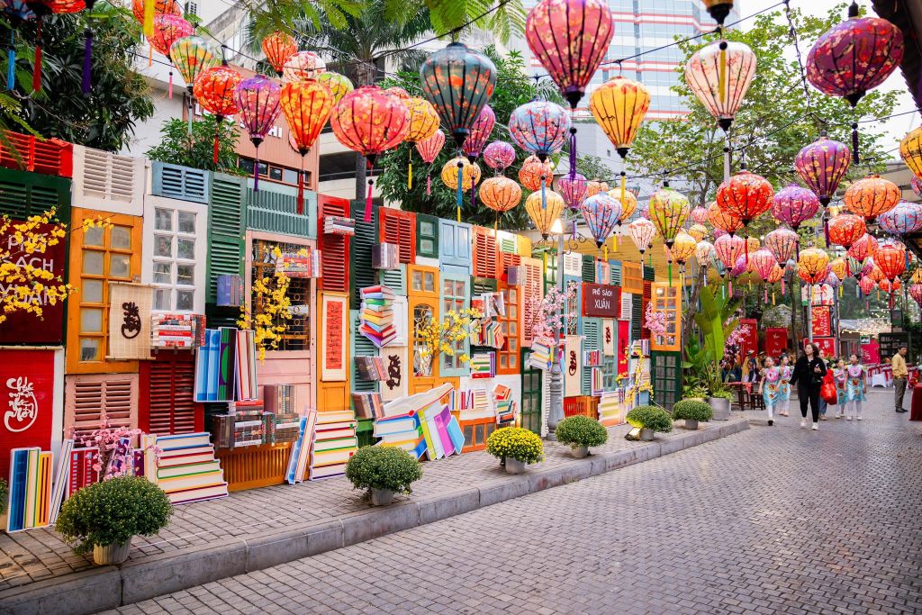 Hanoi Book Street – a rare quiet corner in the heart of the city. - 3