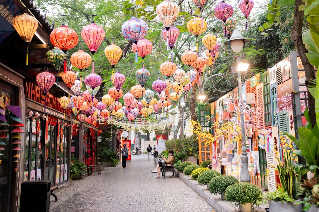 Hanoi Book Street – a rare quiet corner in the heart of the city. - 4