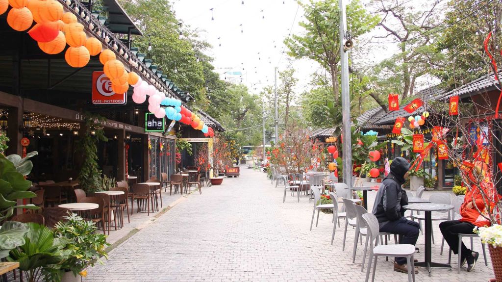 हनोई की किताबों की गली - केंद्र के बीच एक दुर्लभ शांत कोना - ảnh 8