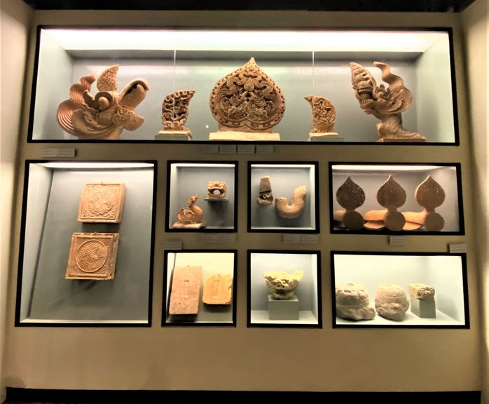 Thang Long Imperial Citadel – where to go on weekends in Hanoi, combining fun and historical exploration. - ảnh 10