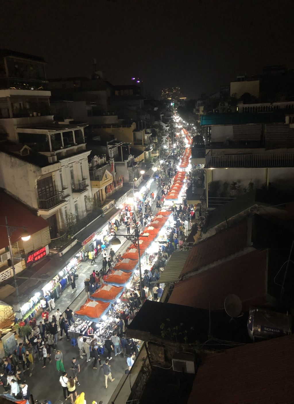 Dong Xuan Night Market – a weekend hangout spot in Hanoi with affordable food options. - 3