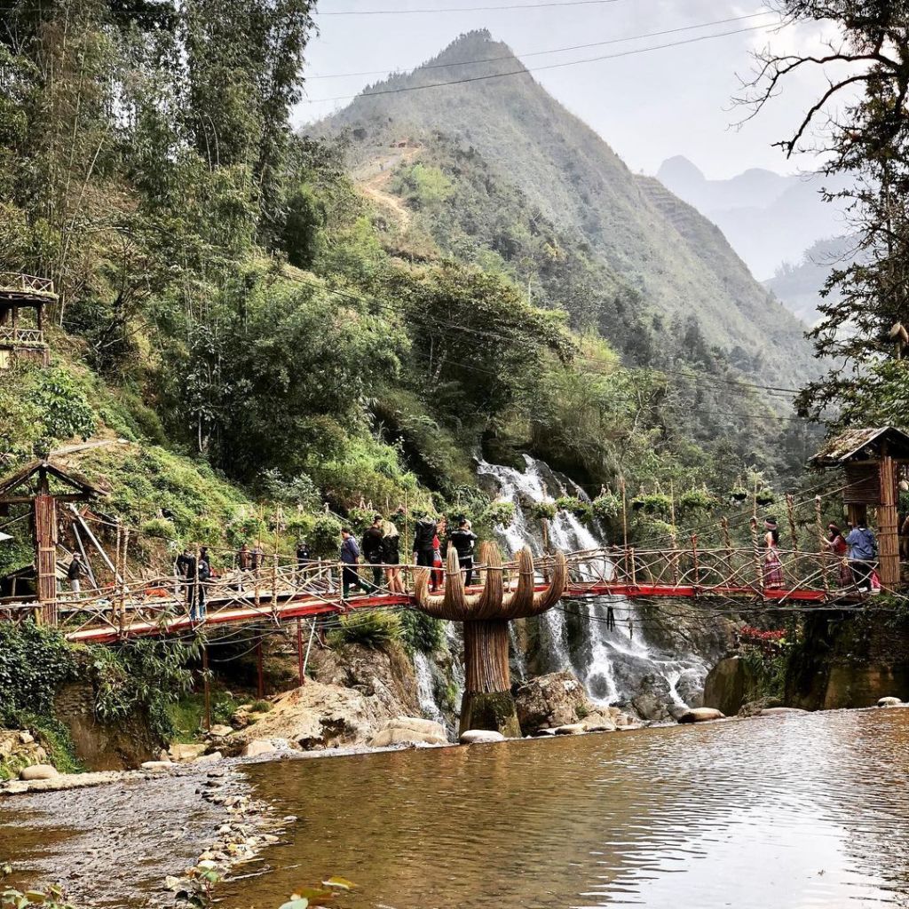 Cat Cat Village – a tourist destination near the center of Sa Pa, easy to access and great for photography. - 3