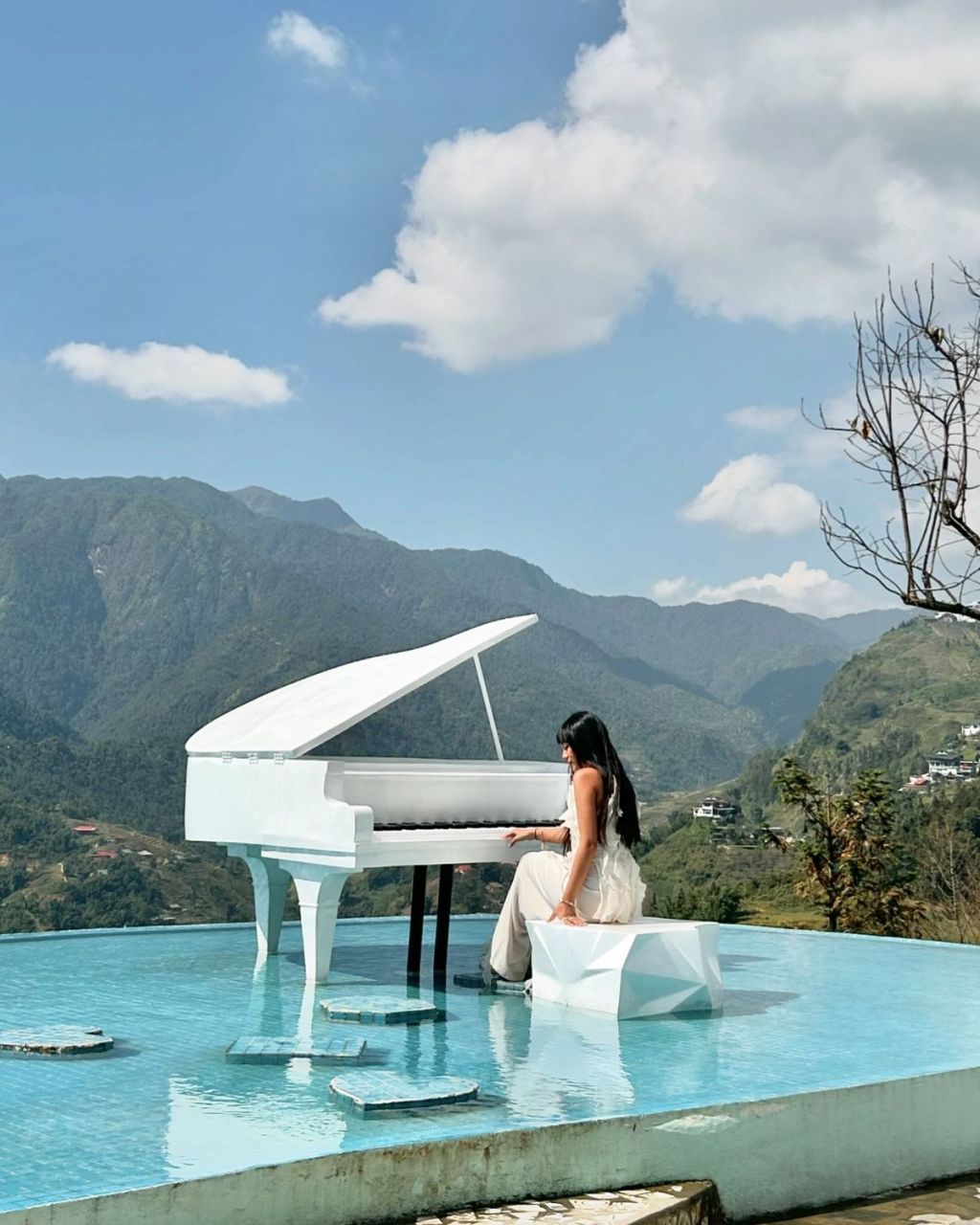 Heaven's Gate in Sa Pa – a spot for viewing clouds and mountains, is being sought after by many people. - 3