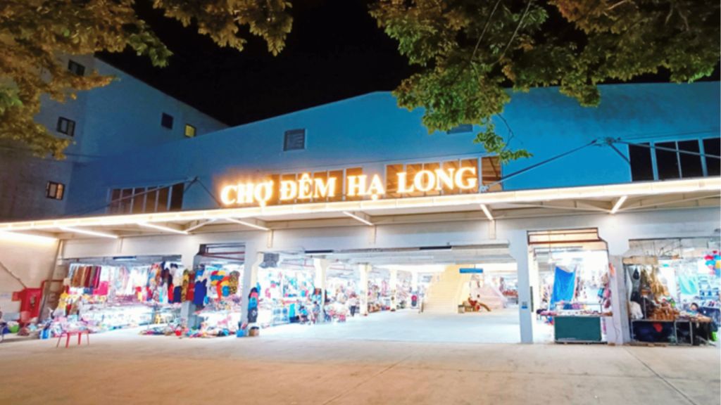 Ha Long Night Market – no need to search for a restaurant, just walk and you'll find food. - 2