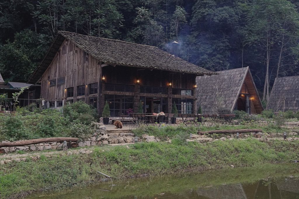 在阮山的饮食和住宿方便吗？ - 3