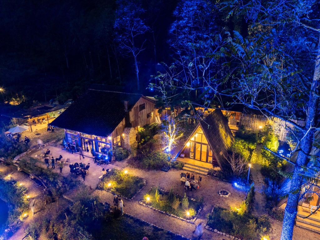 在阮山的饮食和住宿方便吗？ - 4