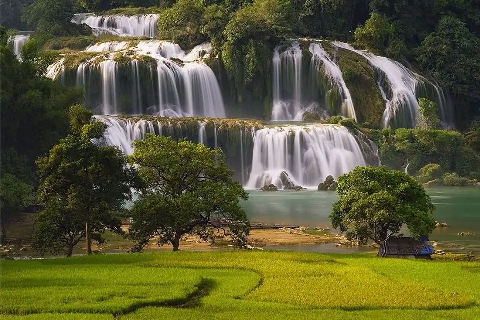 Ban Gioc Waterfall - 1