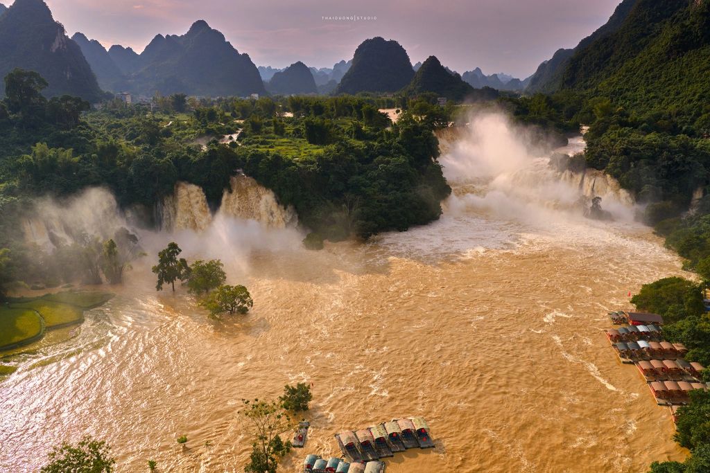 When is the best time to travel to Ban Gioc Waterfall? - 3