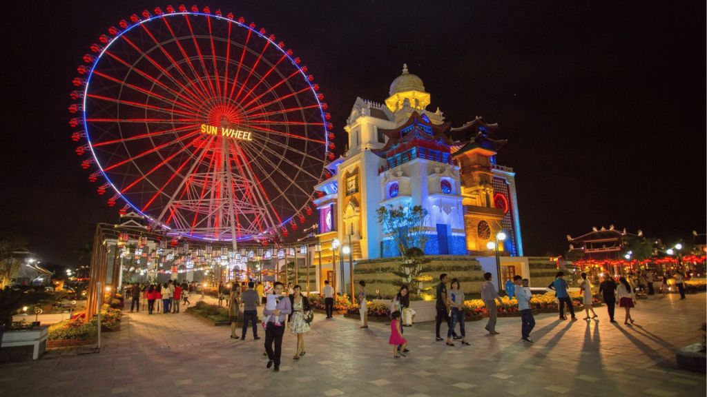 Asia Park Da Nang – an evening amusement park featuring the prominent Sun Wheel. - ảnh 6