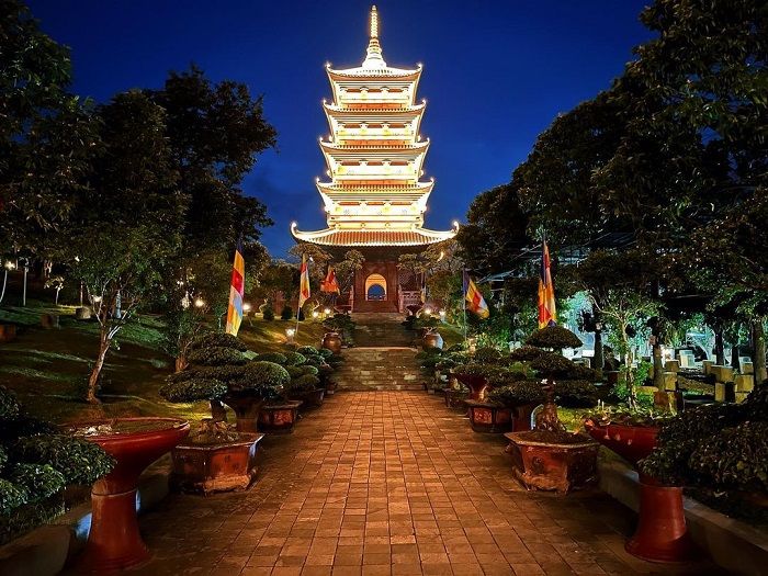 Gia Viễn has emerged as a "hidden gem" destination for resort tourism. - ảnh 8