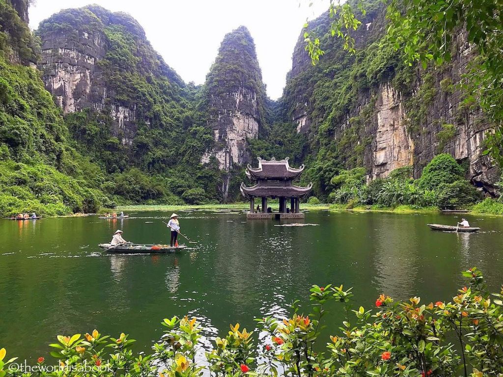 The 2-day, 1-night itinerary in Ninh Binh continues to be a popular choice for weekend travelers. - ảnh 5