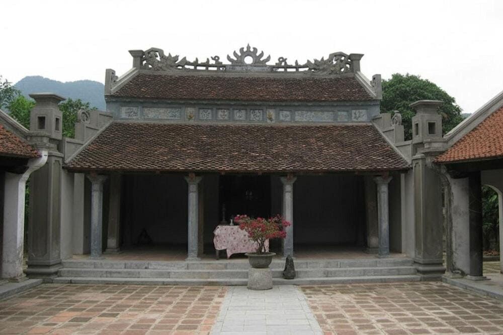 The Hoa Lu ancient capital site continues to promote the value of local history and culture. - ảnh 11
