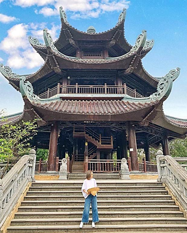 바이딘 사원은 계속해서 영적 관광과 문화 체험으로 관광객을 끌어모으고 있습니다. - 4