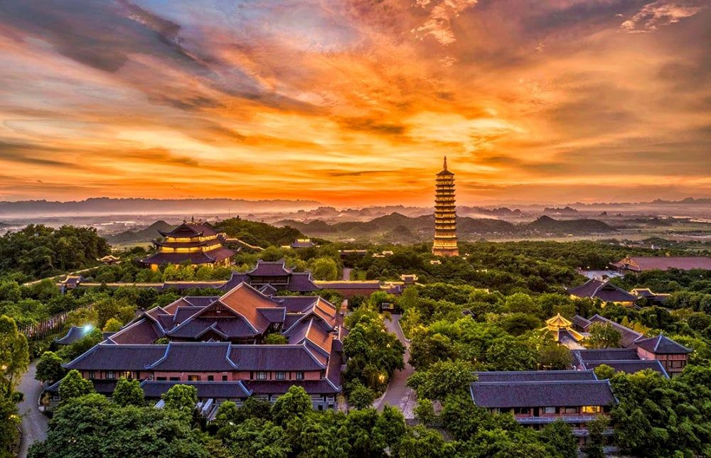 बाई डिंह मंदिर आध्यात्मिक पर्यटन और सांस्कृतिक अनुभव के साथ पर्यटकों को आकर्षित करना जारी रखता है। - ảnh 9