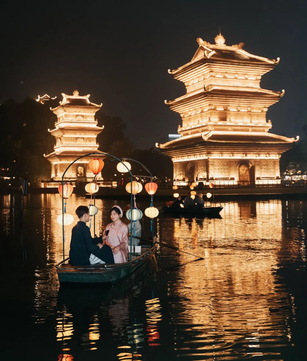 화루 구시가지가 야간 관광을 발전시키고, 관광객들에게 경험을 확장합니다. - 2