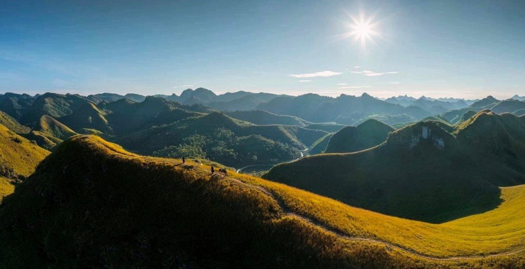 Ba Quáng Grass Hill