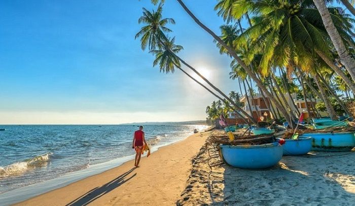 Plage de Mỹ Khê – un endroit de sortie proche du centre, encore plus fréquenté en été. - ảnh 7