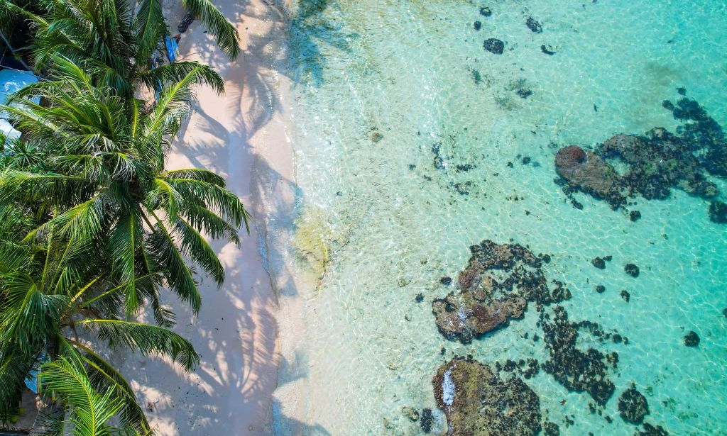 Vietnam has an island ranked among the most beautiful in Asia. - ảnh 7