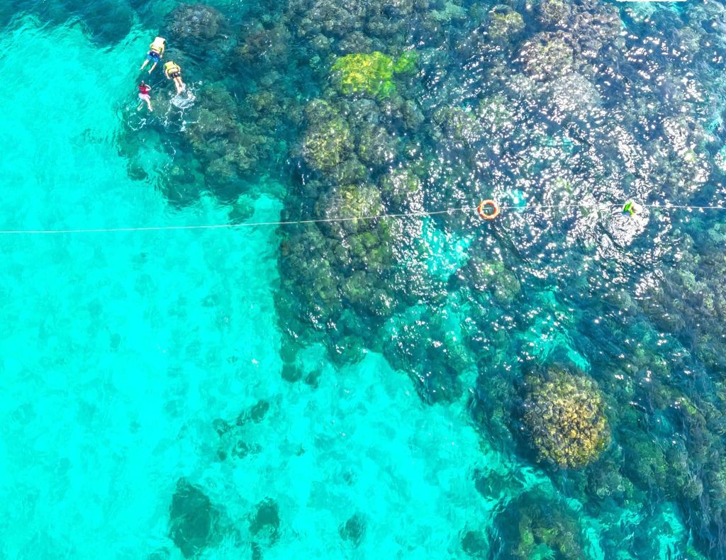 Vietnam has an island ranked among the most beautiful in Asia. - ảnh 9