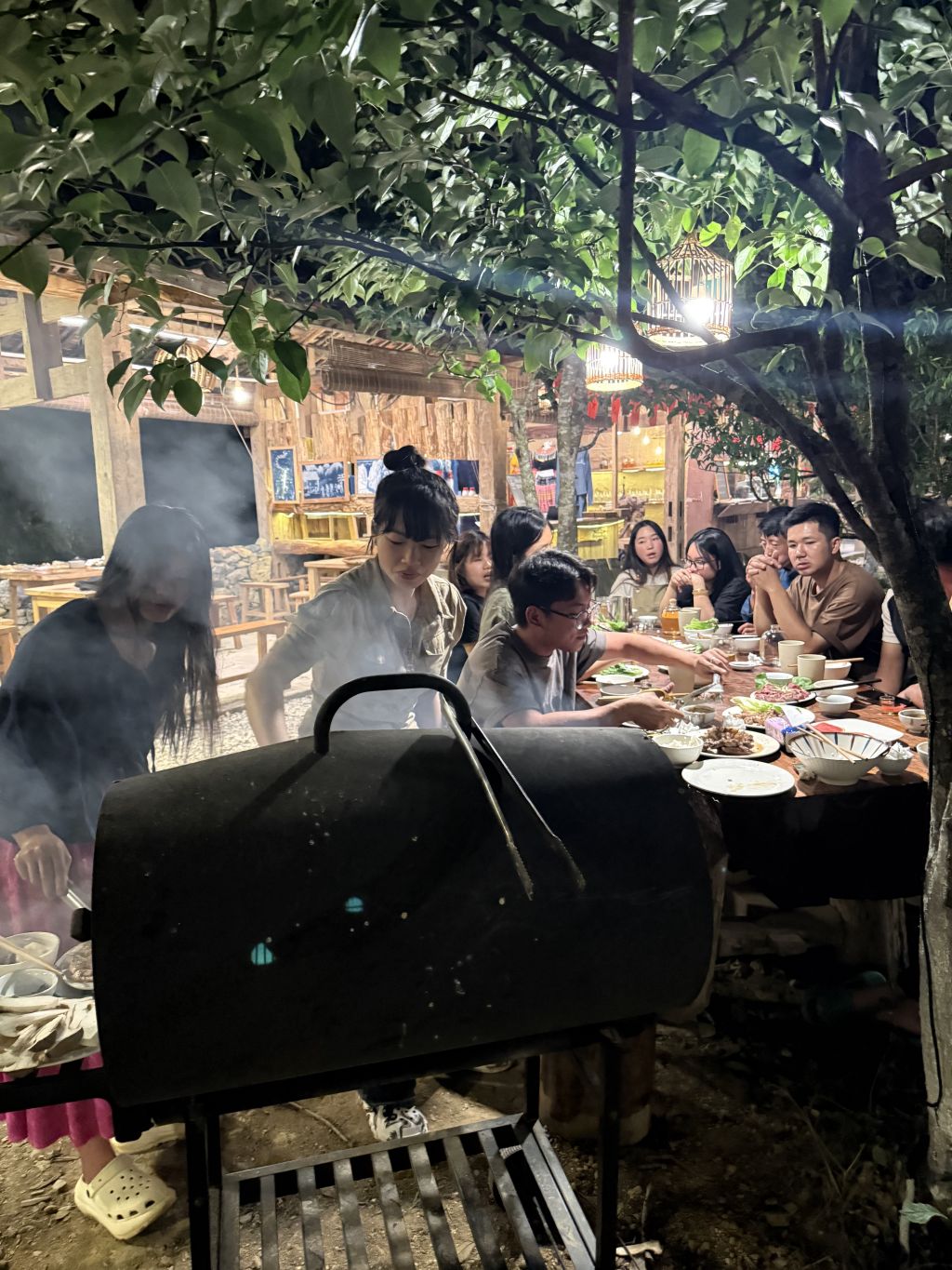 Thèn Pả - a peaceful village at the foot of the Lũng Cú Flagpole. - ảnh 8