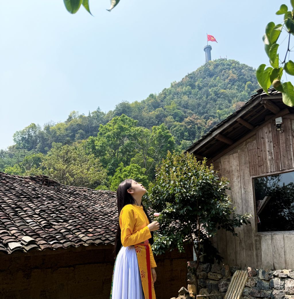 Thèn Pả - a peaceful village at the foot of the Lũng Cú Flagpole. - ảnh 10