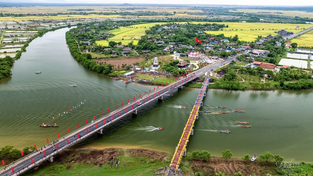 The Traditional Boat Race "Festival Of National Unity" In 2026, Commemorating The 51St Anniversary Of The Liberation Of The South And The Reunification Of The Country On April 30 (1975 - 2026). - 2