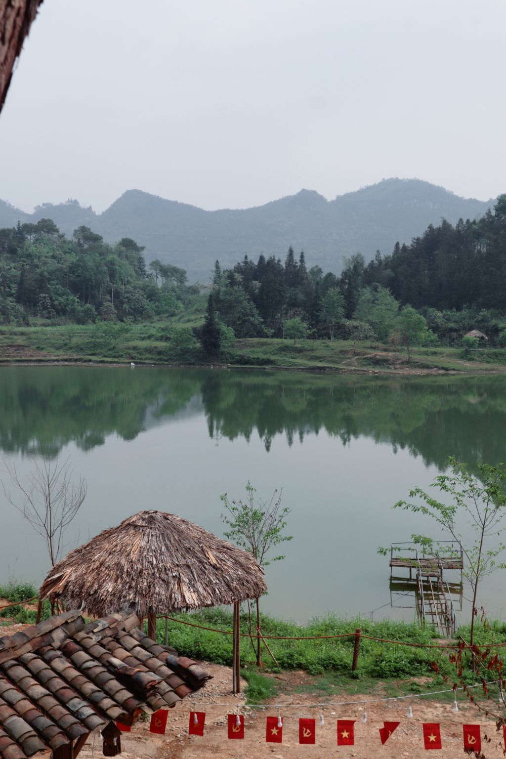 The wood - the reason that made me "stay a little longer" at Balana Ha Giang. - ảnh 5