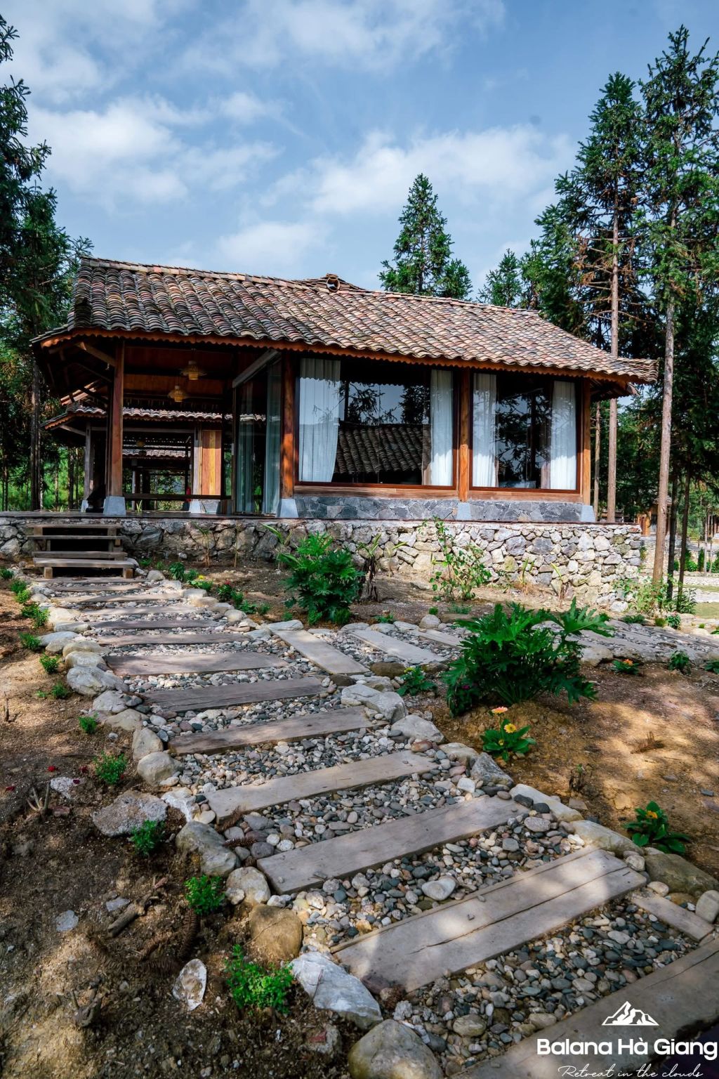 The wood - the reason that made me "stay a little longer" at Balana Ha Giang. - ảnh 7