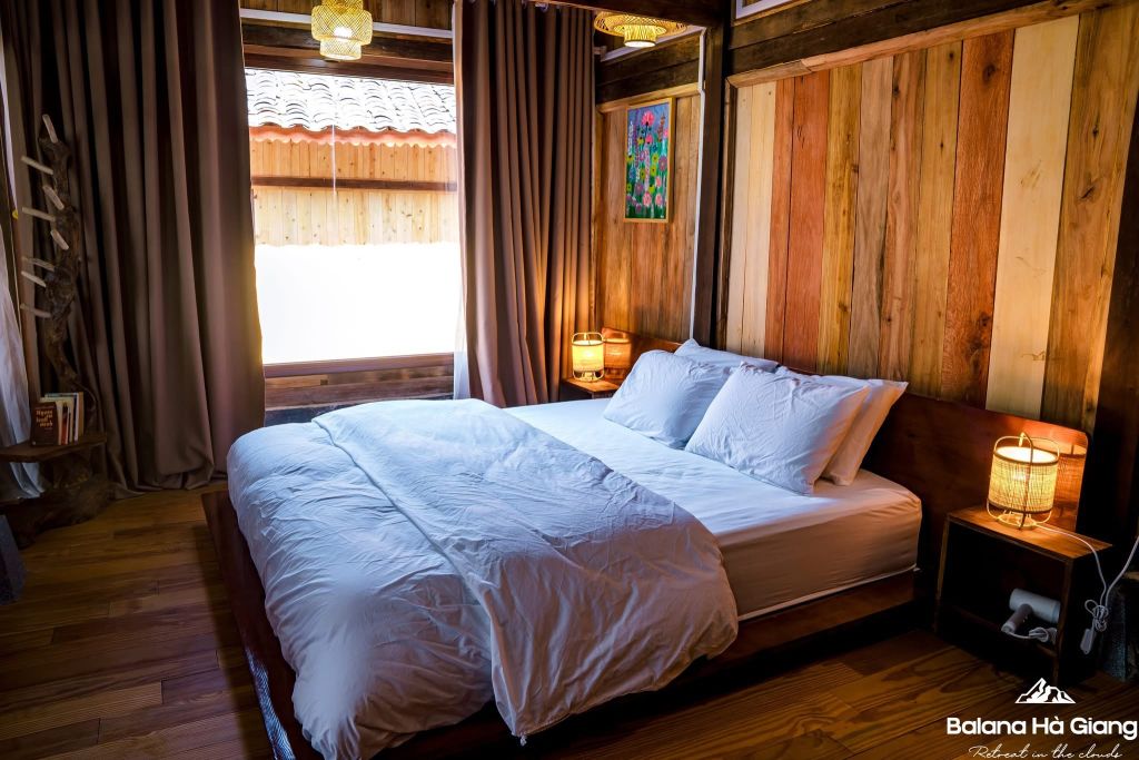 The wood - the reason that made me "stay a little longer" at Balana Ha Giang. - ảnh 8