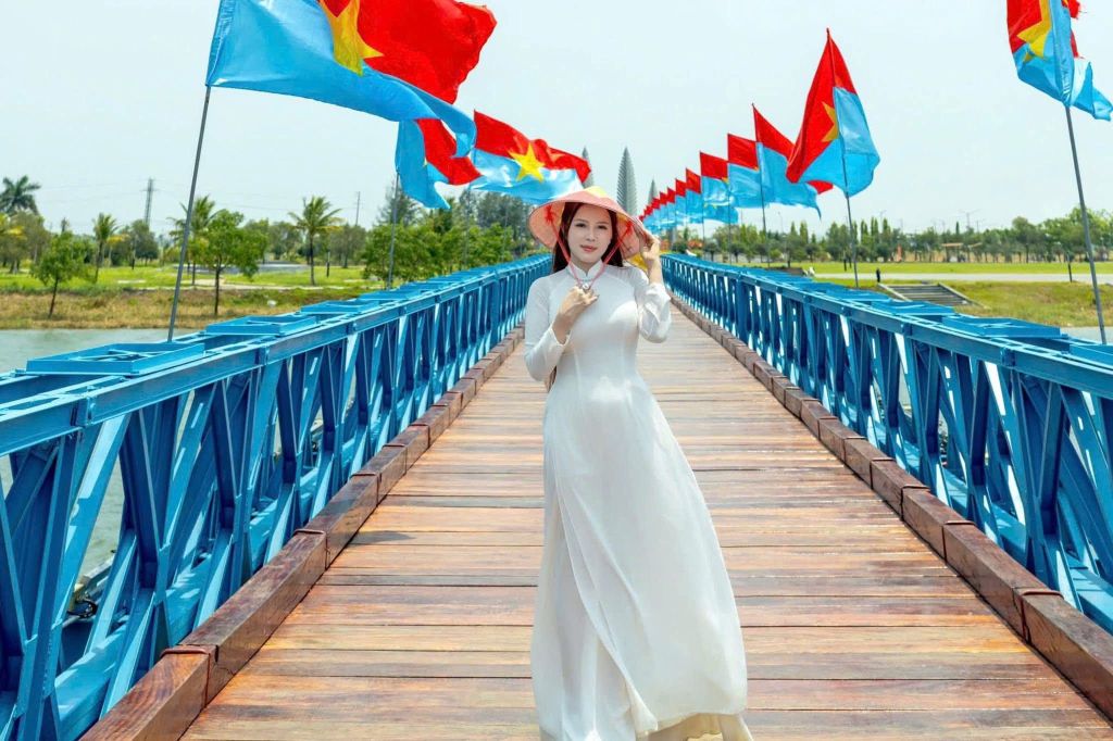 Miss Humanitarian Nguyen Binh – A Daughter Of The Resilient Land Of Gio Linh. - 1