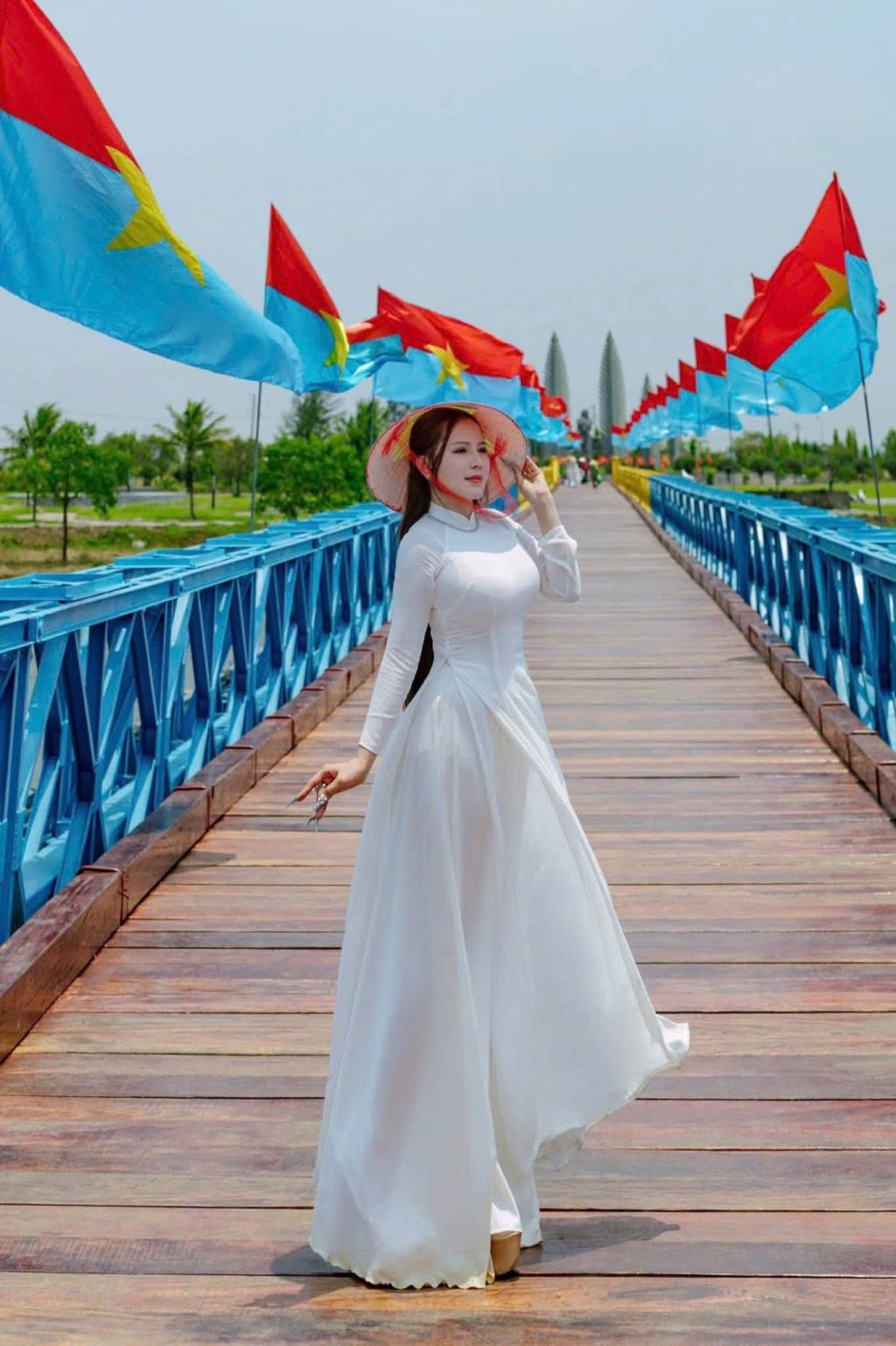 Miss Humanitarian Nguyen Binh – A Daughter Of The Resilient Land Of Gio Linh. - ảnh 7