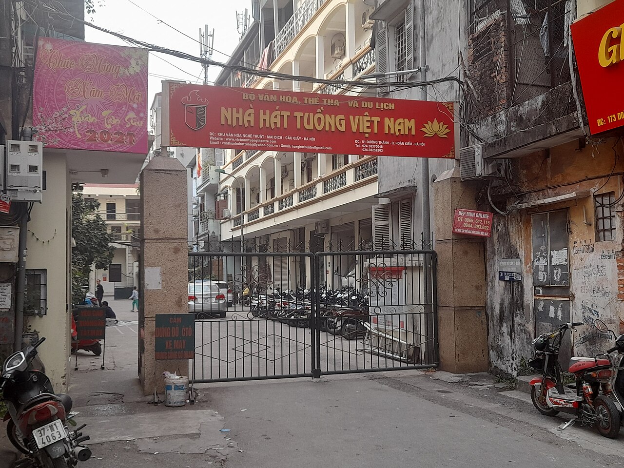 Nguyen Hien Dinh Tuong Theater – a night living with the theatrical heritage of Quang. - ảnh 7