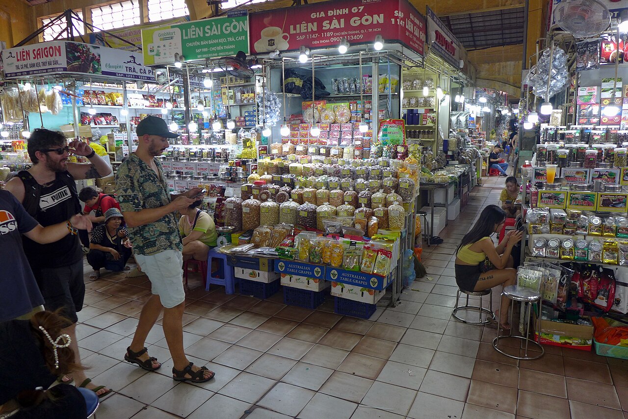 Ben Thanh Market — Saigon's cuisine under one roof - ảnh 7